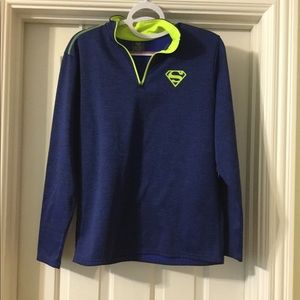 Superman activewear pullover size small